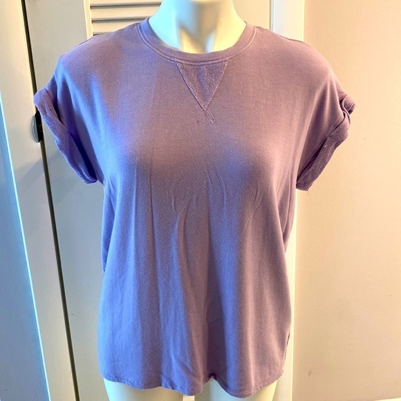 NEW Tahari lilac tee rolled sleeves scoop neck Softest cozy material Small
C - Picture 2 of 8